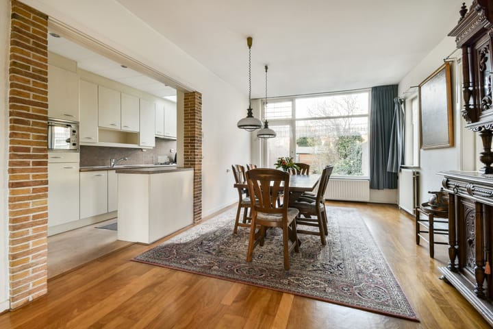 Foto 10 van Raadhuisplein 24