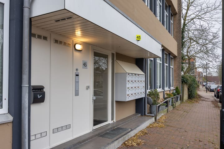 Foto 4 van Laag Bolwerk 45-W
