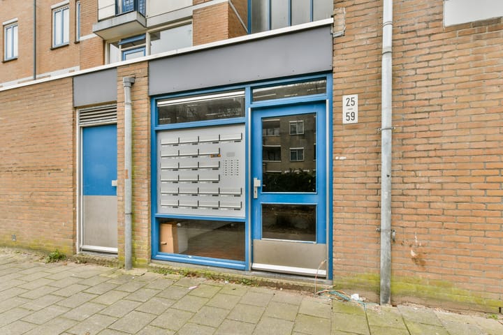 Photo 14 of Schaarsbergenstraat 25