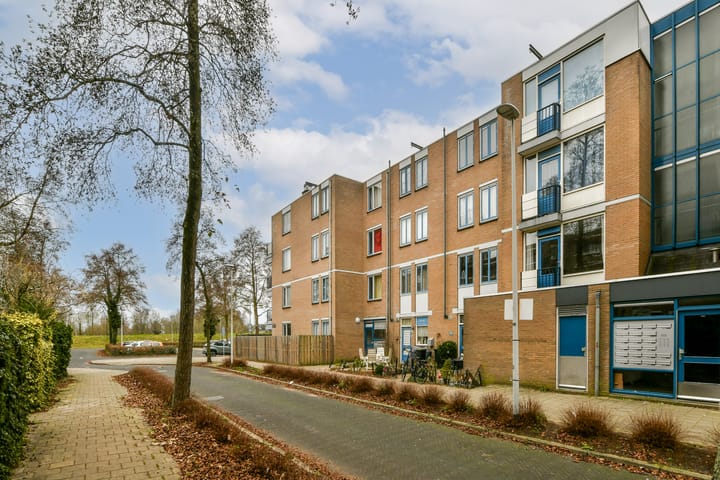 Photo 15 of Schaarsbergenstraat 25