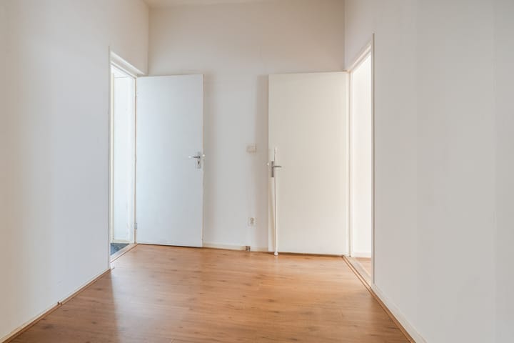 Foto 15 van Wagenstraat 83