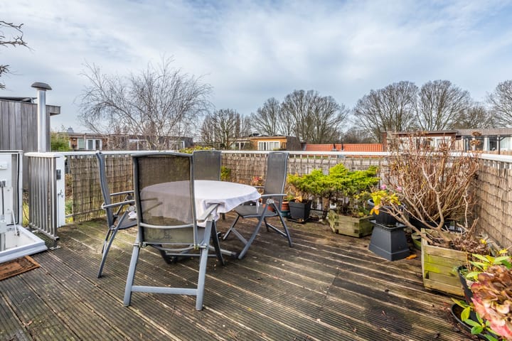 Foto 2 van Johannes van der Waalsstraat 77