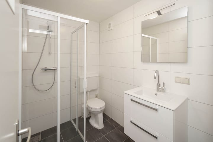 Foto 11 van van Tuyll van Serooskerkenstraat 29