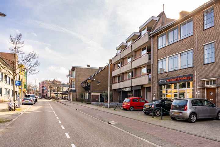 Photo 26 of Landstraat 77