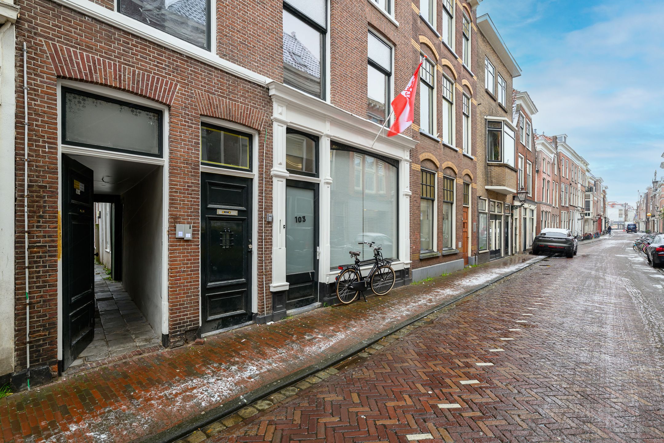 Hogewoerd 103, Leiden