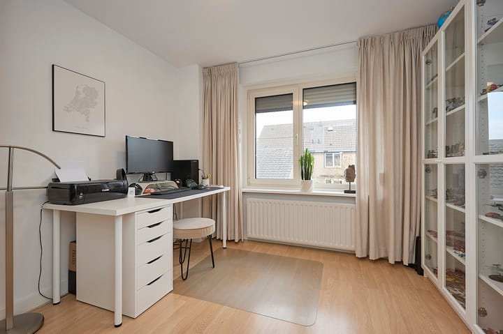 Foto 10 van Trompstraat 4