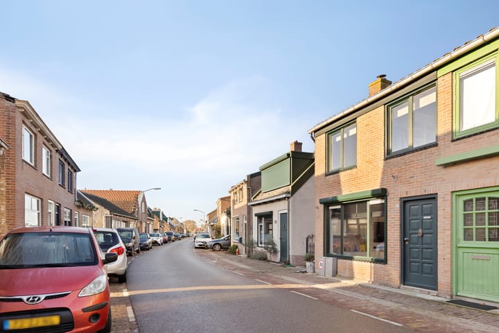 Photo 48 of Flierstraat 24