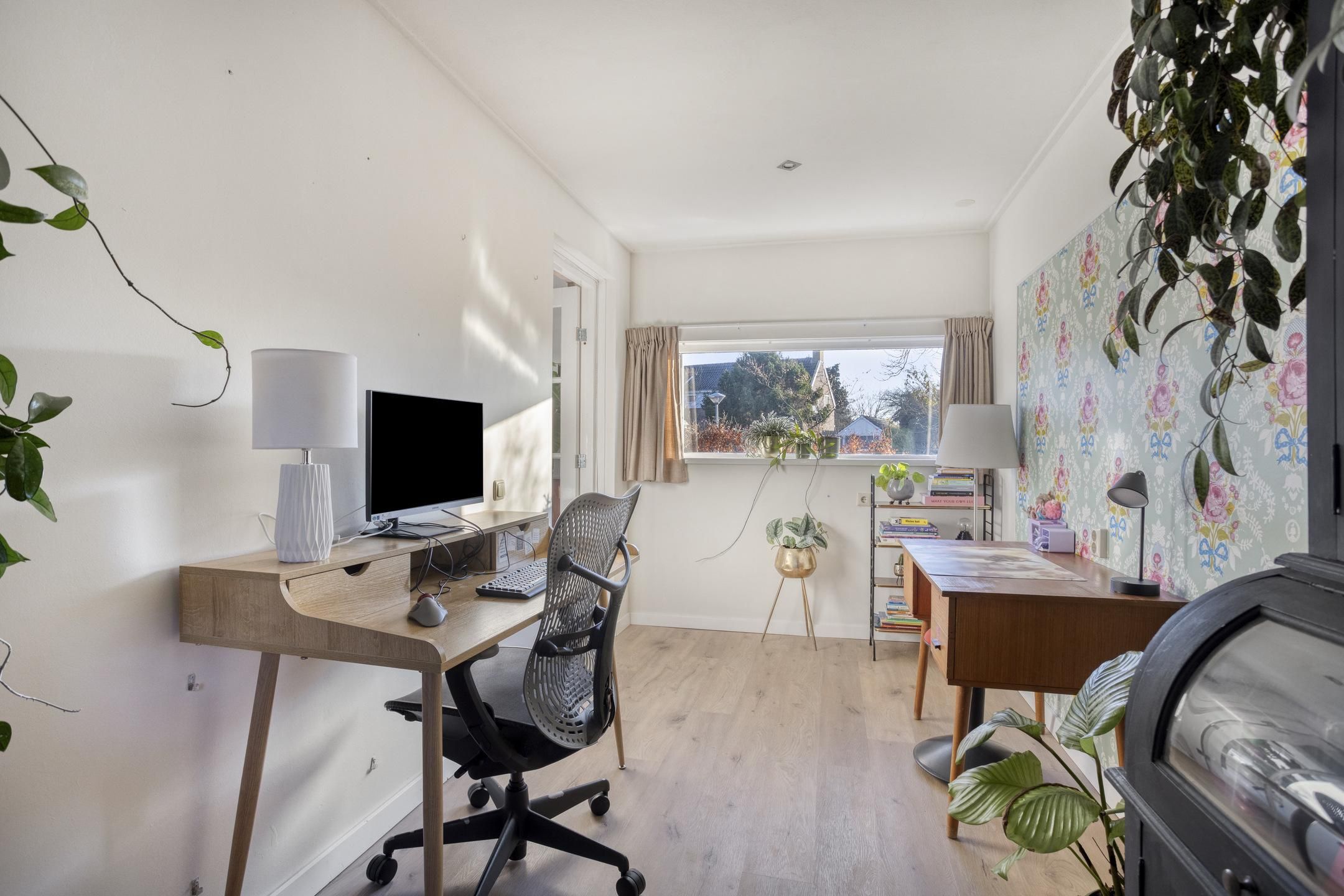 Photo 18 of Dorpsstraat 37