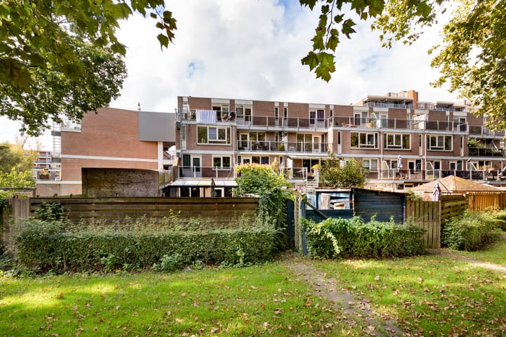 Foto 1 van Prattenburg 84