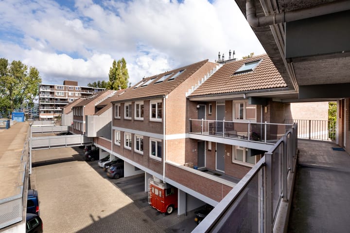 Foto 23 van Prattenburg 84