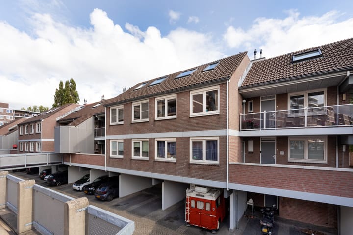 Foto 24 van Prattenburg 84