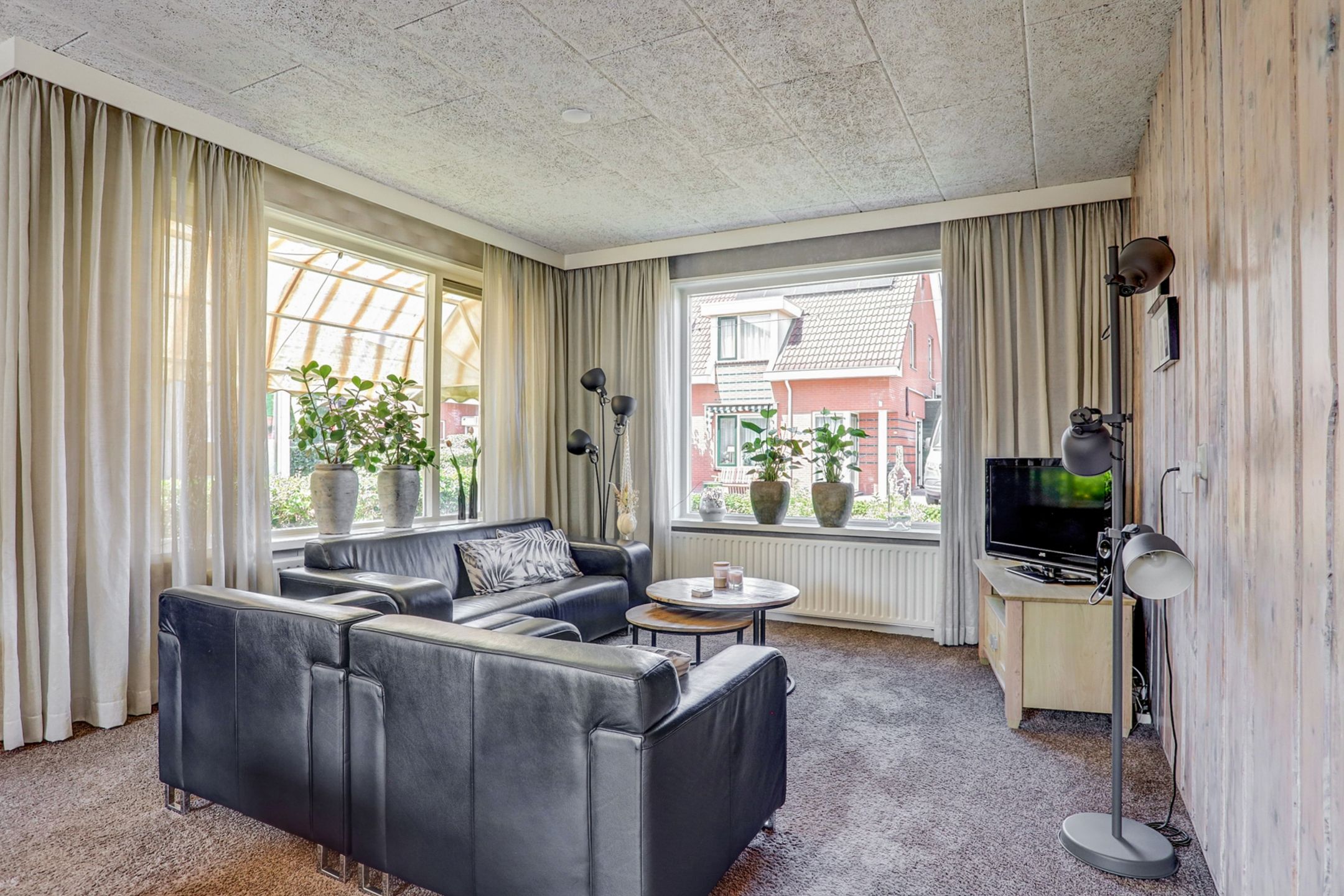 Photo 6 of Sint Odulphusstraat 11