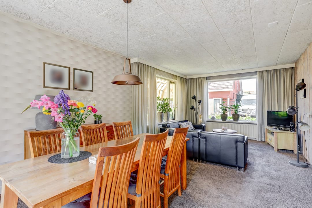 Photo 13 of Sint Odulphusstraat 11