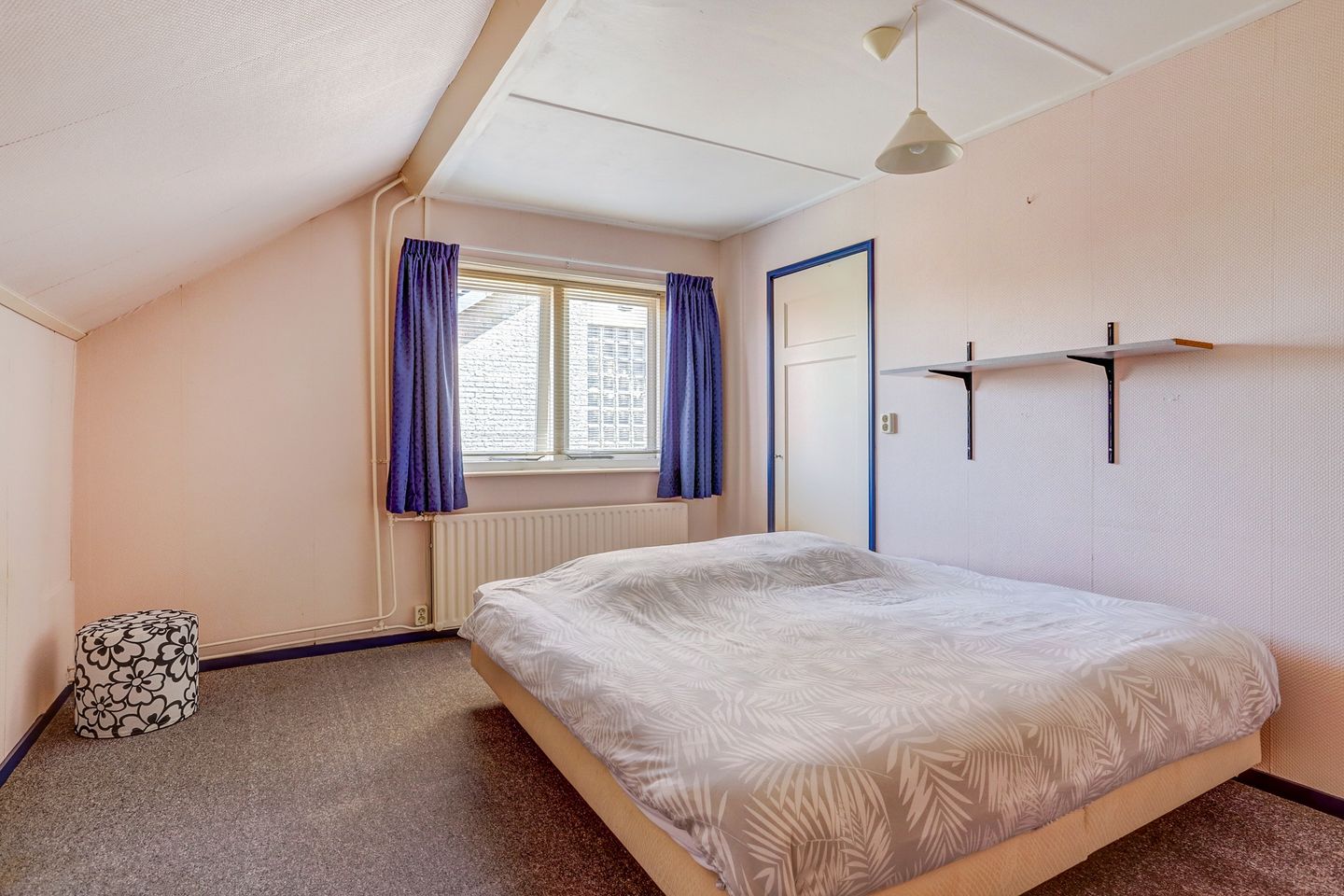 Photo 19 of Sint Odulphusstraat 11