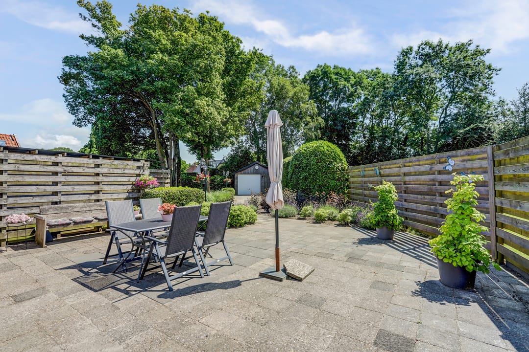 Photo 32 of Sint Odulphusstraat 11