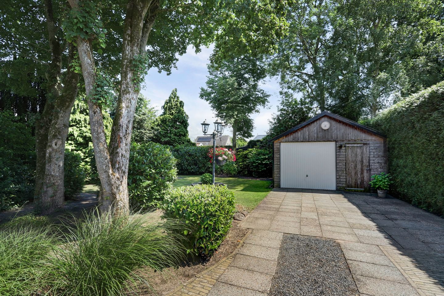 Photo 35 of Sint Odulphusstraat 11