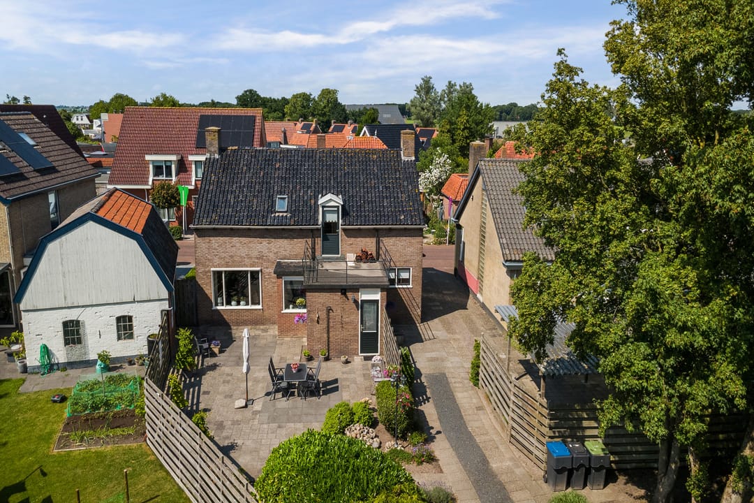 Photo 41 of Sint Odulphusstraat 11