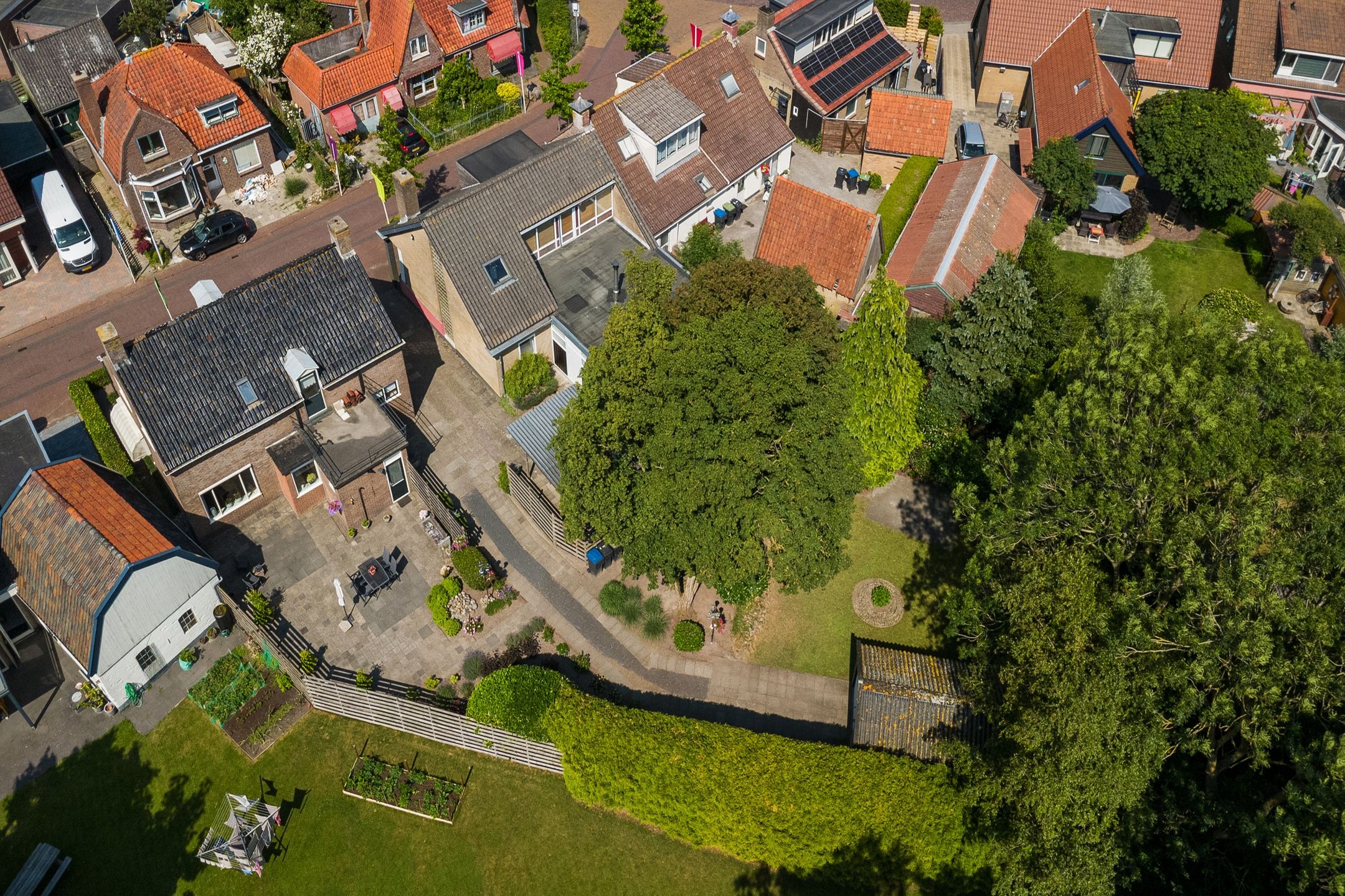 Photo 42 of Sint Odulphusstraat 11