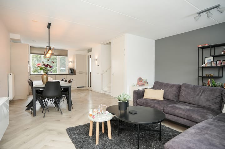 Photo 3 of Fiep Westendorplaan 84