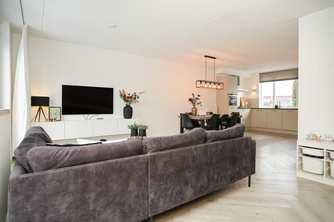 Photo 13 of Fiep Westendorplaan 84