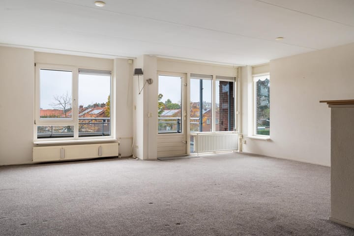 Photo 2 of Bilderdijkplein 17-11