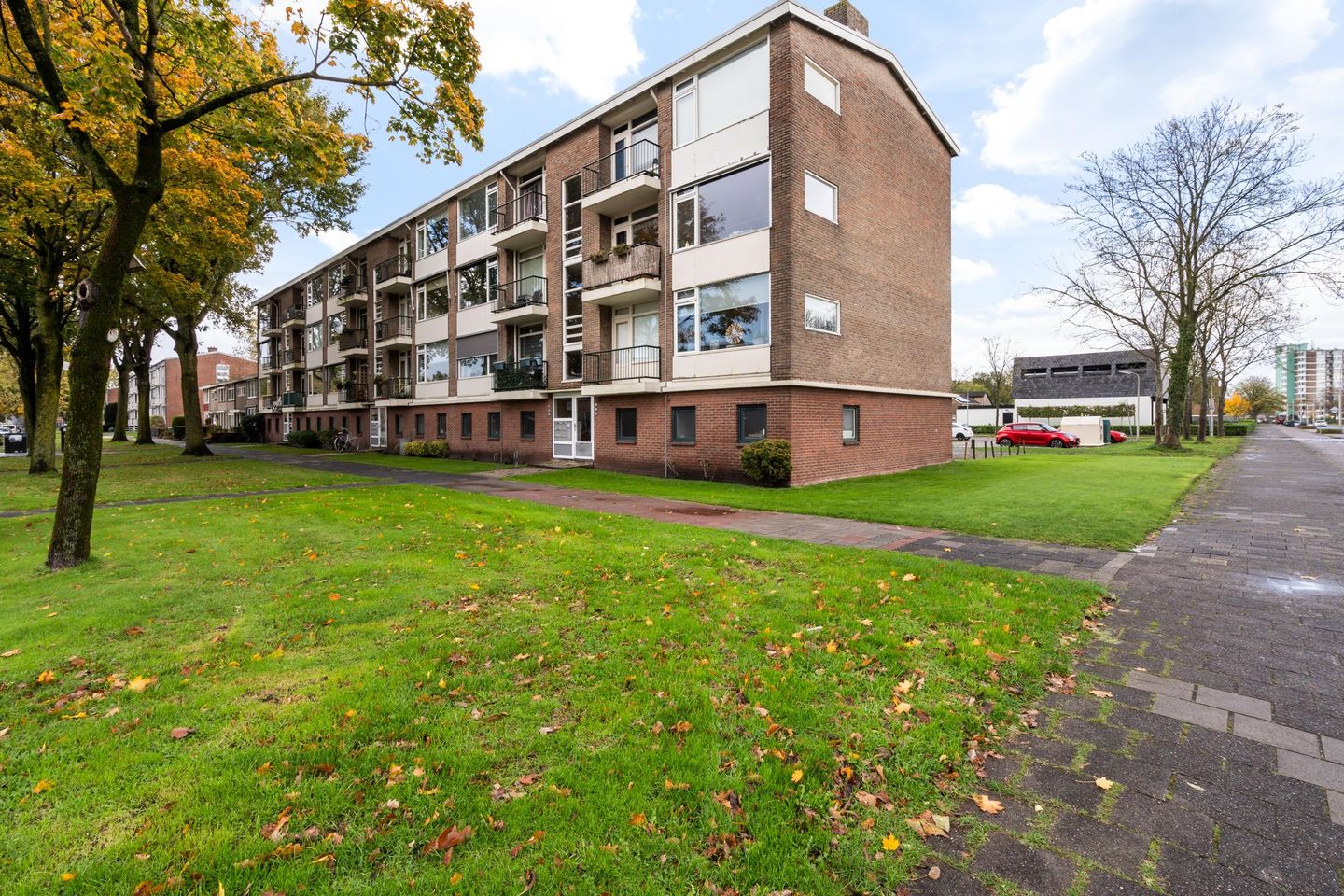 Photo 5 of Ericalaan 111