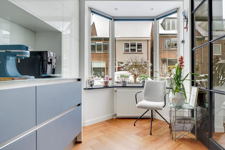 Foto 7 van Van Bemmelstraat 52