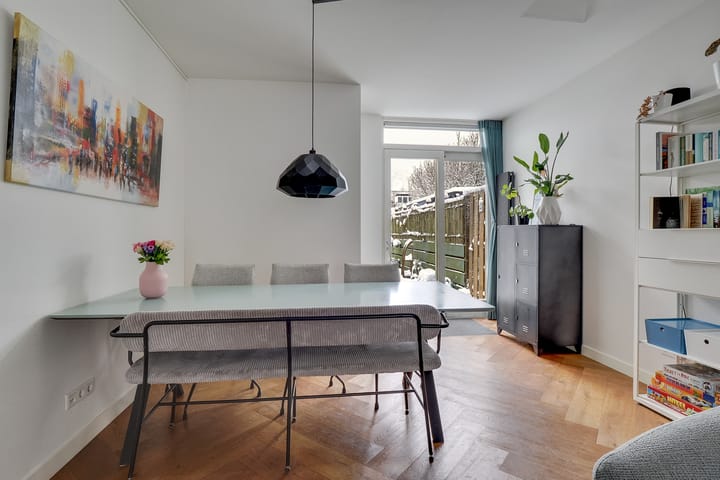 Foto 14 van Van Bemmelstraat 52