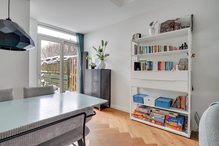 Foto 15 van Van Bemmelstraat 52