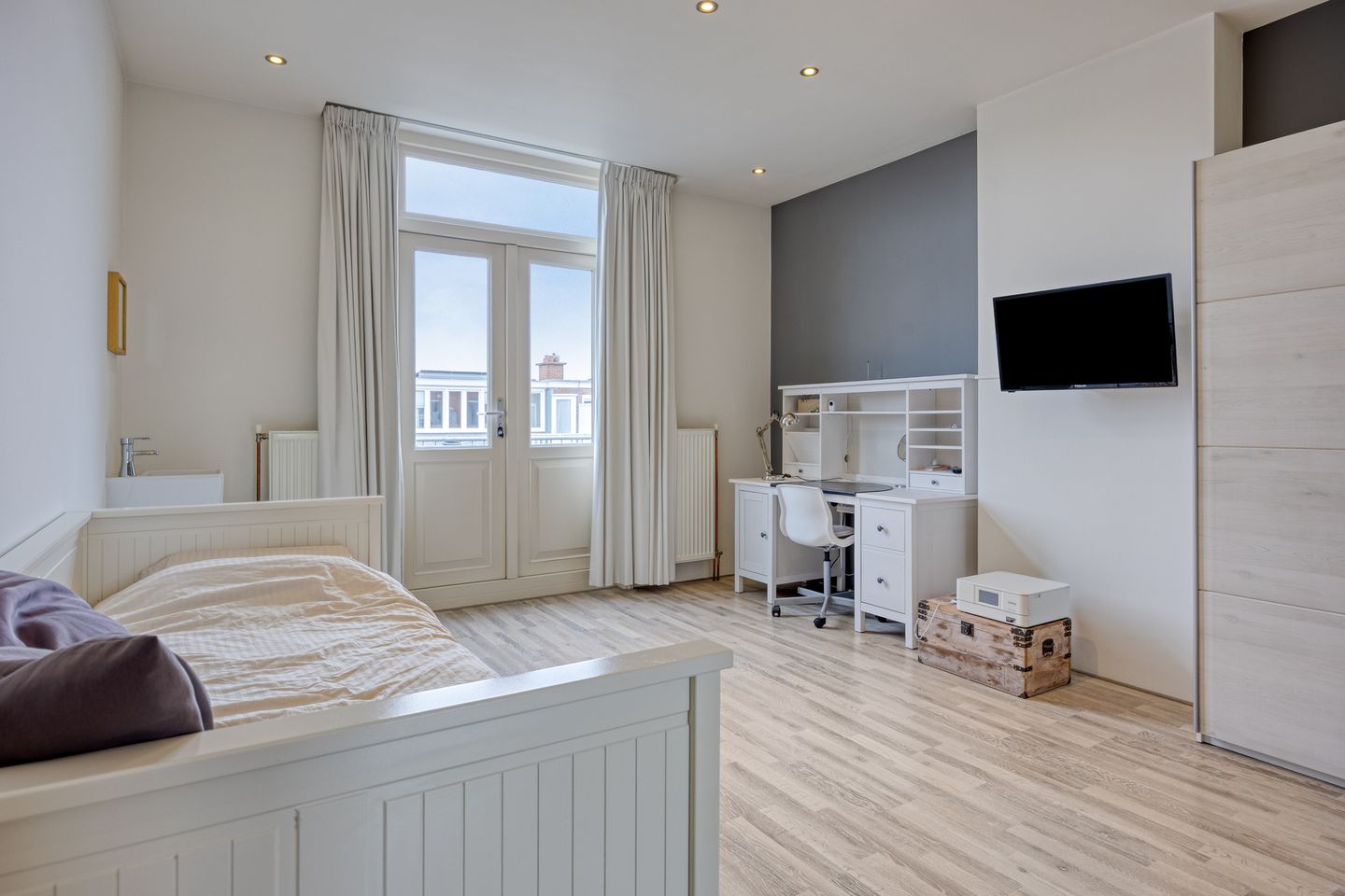 Foto 35 van Laan van Meerdervoort 304