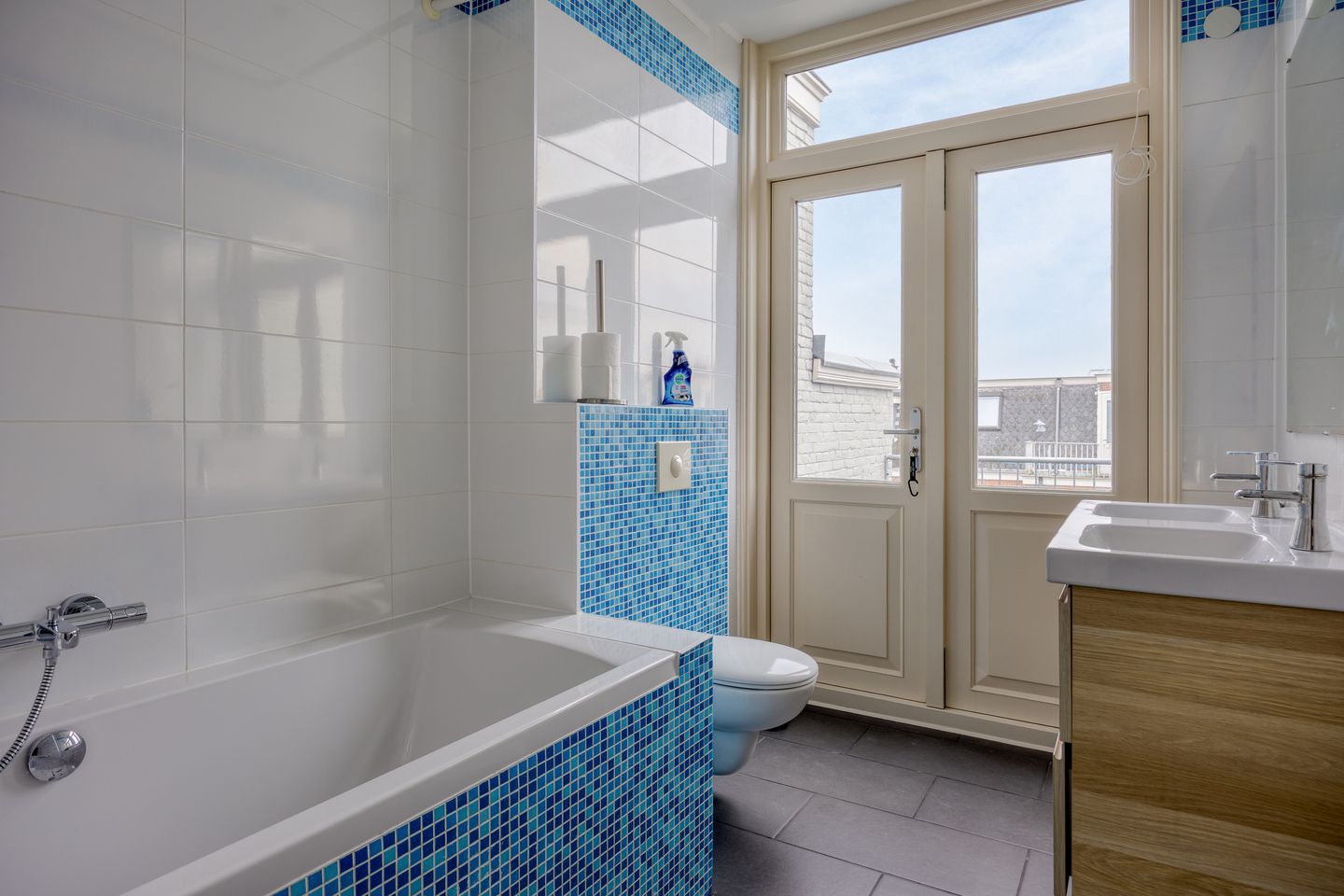 Foto 40 van Laan van Meerdervoort 304