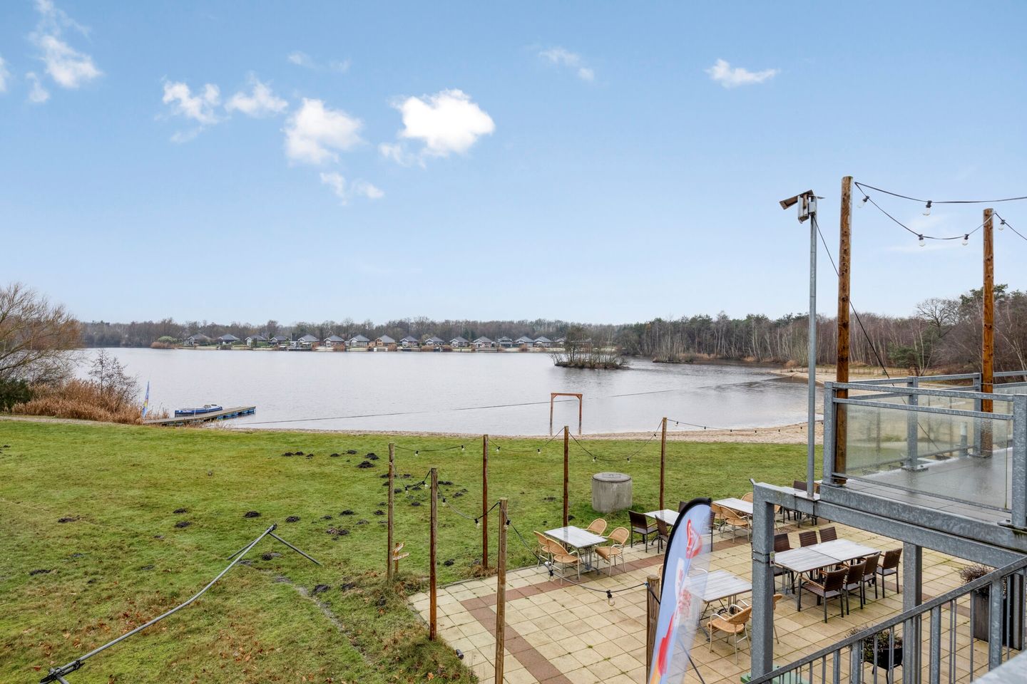 Bekijk foto 5 van Valkenlaan 1-A