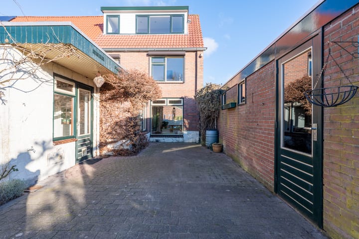 Foto 2 van De Ruyterlaan 34