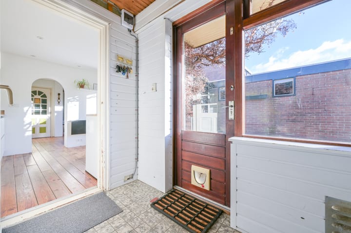 Photo 17 of De Ruyterlaan 34