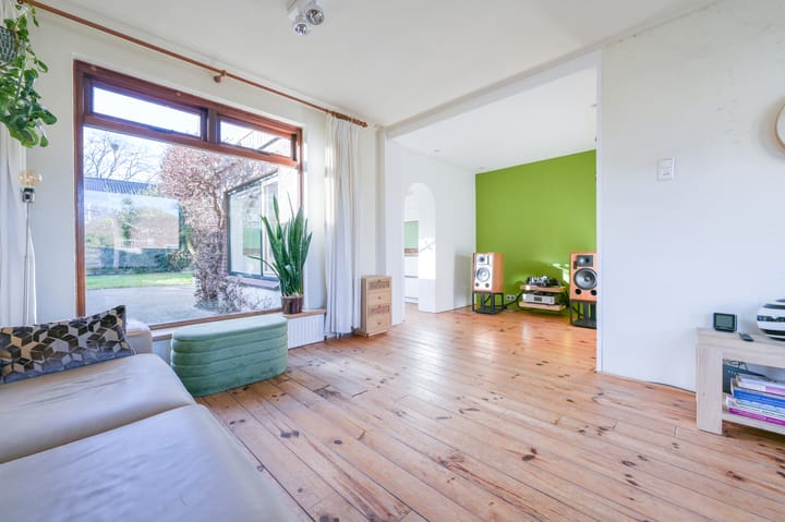 Photo 12 of De Ruyterlaan 34