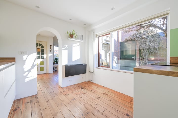 Photo 16 of De Ruyterlaan 34