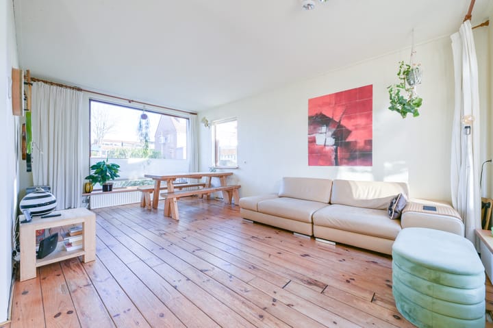 Photo 8 of De Ruyterlaan 34