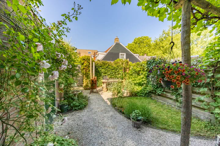 Foto 2 van Vindicatstraat 2