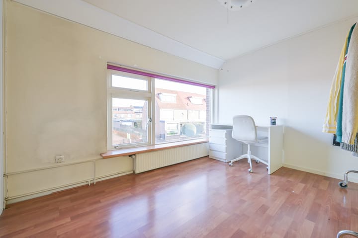 Photo 22 of De Ruyterlaan 34