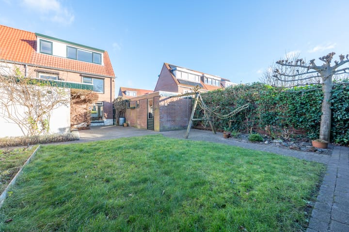 Photo 32 of De Ruyterlaan 34