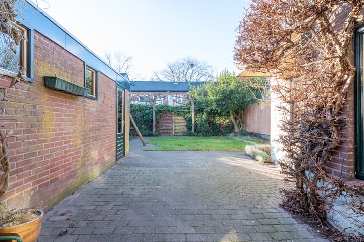 Photo 35 of De Ruyterlaan 34