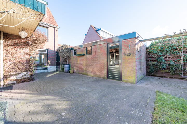 Photo 36 of De Ruyterlaan 34