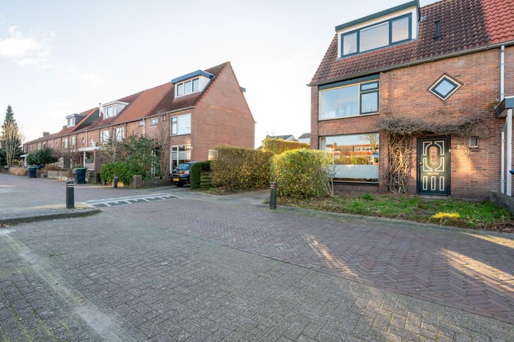 Photo 37 of De Ruyterlaan 34