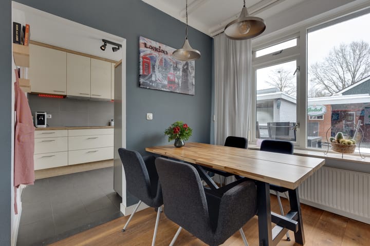 Foto 12 van Montgomerystraat 11