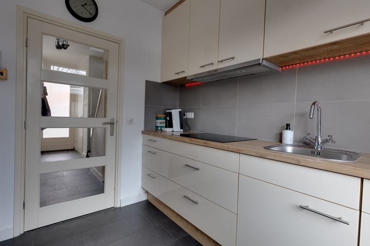 Foto 14 van Montgomerystraat 11