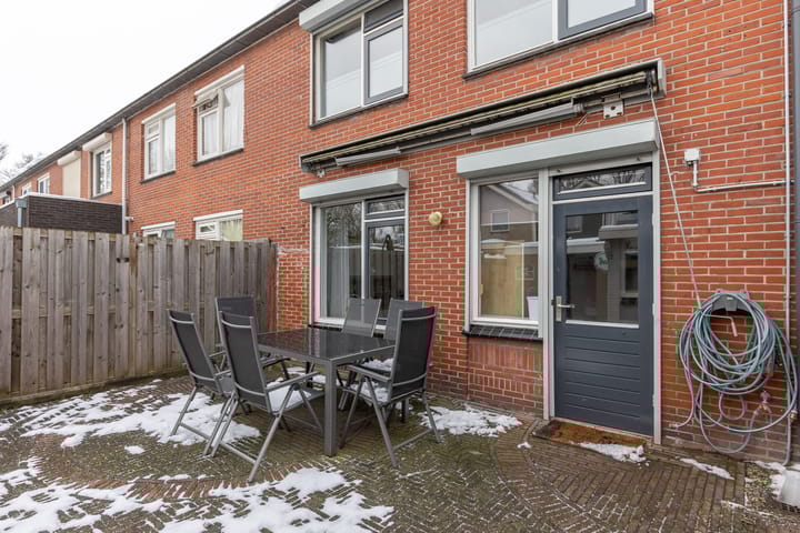 Foto 32 van Montgomerystraat 11