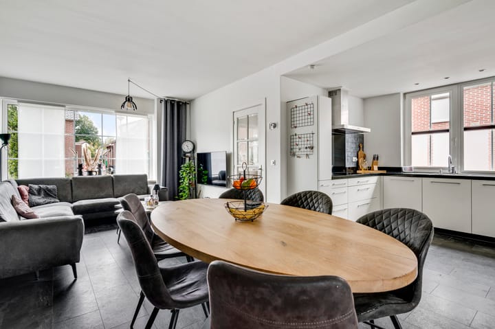 Photo 2 of Hobusstraat 9