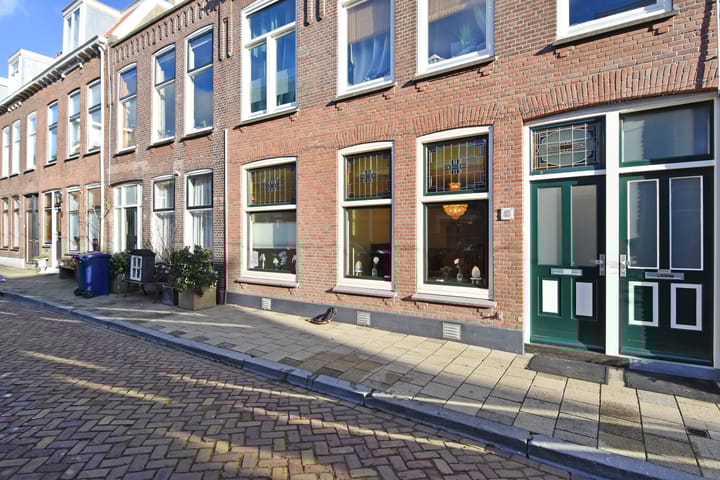 Foto 2 van Van Brederodestraat 83