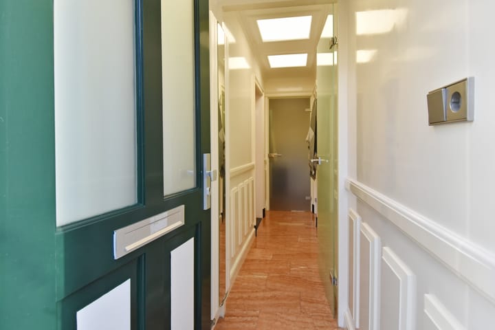 Foto 4 van Van Brederodestraat 83