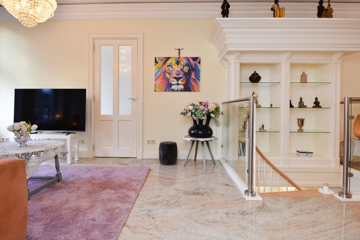 Foto 15 van Van Brederodestraat 83